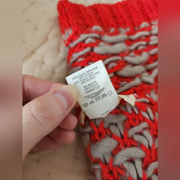 emiLime x UO Slub Knit Snood Scarf - Picture 7 of 9